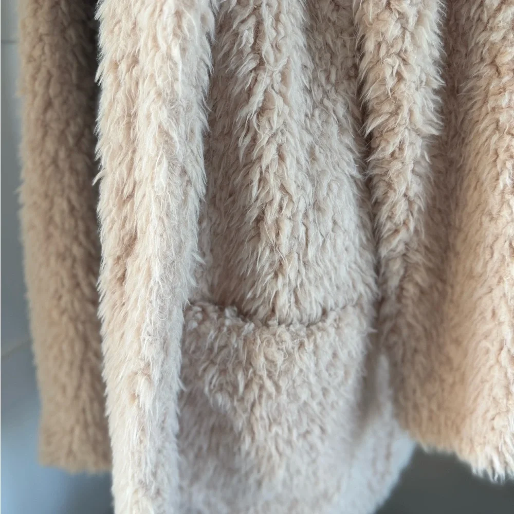 BB Dakota Soft Cream Teddy Jacket - Picture 4 of 4